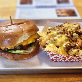 BBQ Blues - Beef angus cheeseburger with chilli cheese fries - Barbeque Near Me - Monrovia, California