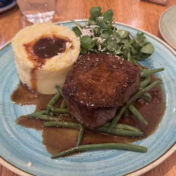 Willi's Wine Bar - French Near Me - Paris, 75 Willi's Wine Bar - French Near Me - Paris, 75