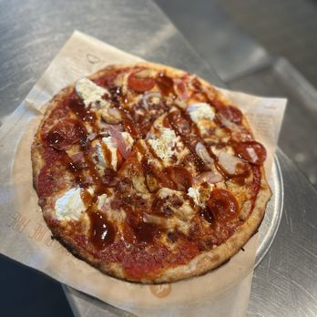 Blaze Pizza - BYO - red sauce, bacon, pepperoni, shredded mozzarella, ricotta, red onion, bbq sauce drizzle - Salad Near Me - Phoenix, Arizona