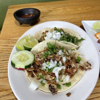 El Taco Guapo Restaurant - Chicken and Carnitas taco - Mexican Near Me - Haverhill, Massachusetts El Taco Guapo Restaurant - Chicken and Carnitas taco - Mexican Near Me - Haverhill, Massachusetts