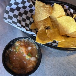 El Palmar Mexican Restaurant - Chips and salsa