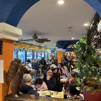 Las Fuentes - The place is mobbed. - Mexican Near Me - Reseda, California Las Fuentes - The place is mobbed. - Mexican Near Me - Reseda, California