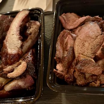 Copper Top BBQ - Half a rack of pork ribs on the left, tri-tip (1 lb) on the right - Barbeque Near Me - Big Pine, California