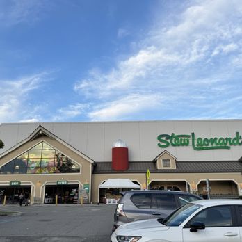 Stew Leonard’s - Paramus Park Mall - Grocery Near Me - Paramus, New Jersey Stew Leonard’s - Paramus Park Mall - Grocery Near Me - Paramus, New Jersey