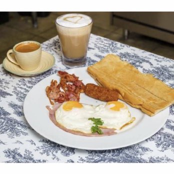 La Flor De Tamarindo - Desayuno huevos fritos/bacon/tostada café con leche - Cafes Near Me - Hialeah, Florida La Flor De Tamarindo - Desayuno huevos fritos/bacon/tostada café con leche - Cafes Near Me - Hialeah, Florida