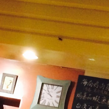Tasty Choice - The roach that was making its way to the ceiling. - Chinese Near Me - San Gabriel, California