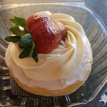 Cafe Dulce - Strawberry cream donut. - Coffee & Tea Near Me - Los Angeles, California Cafe Dulce - Strawberry cream donut. - Coffee & Tea Near Me - Los Angeles, California