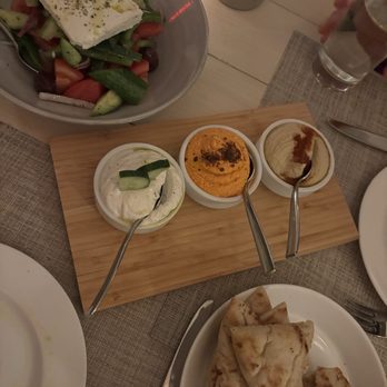 Eléa - Dips and Horiatiki Salad - Mediterranean Near Me - New York, New York Eléa - Dips and Horiatiki Salad - Mediterranean Near Me - New York, New York