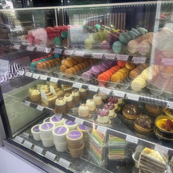 dbakers Sweet Studio - Bakeries Near Me - Miami, Florida