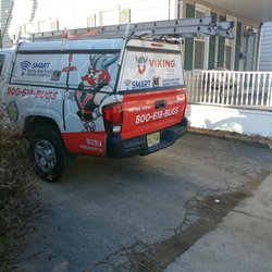 Viking Pest Control - parked on the property of 514 Water Street while servicing 518 and 520 Water street