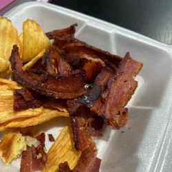 I ordered a BLT and they give me a bunch of tick greasy bacon bad food