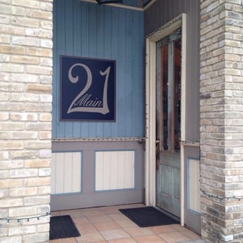 21 Main - Antiques Near Me - Salado, Texas
