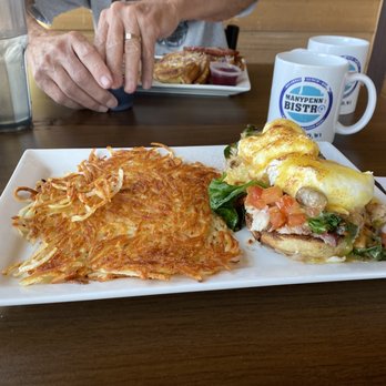 Manypenny Bistro - Lake Benedict with hash browns - Pizza Near Me - Bayfield, Wisconsin Manypenny Bistro - Lake Benedict with hash browns - Pizza Near Me - Bayfield, Wisconsin