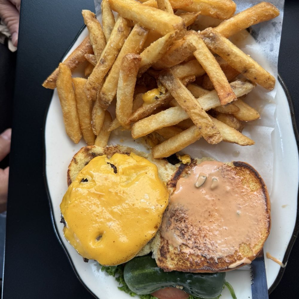 Black Tap - Anaheim - Cheeseburger with fries - Burgers Near Me - Anaheim, California Black Tap - Anaheim - Cheeseburger with fries - Burgers Near Me - Anaheim, California