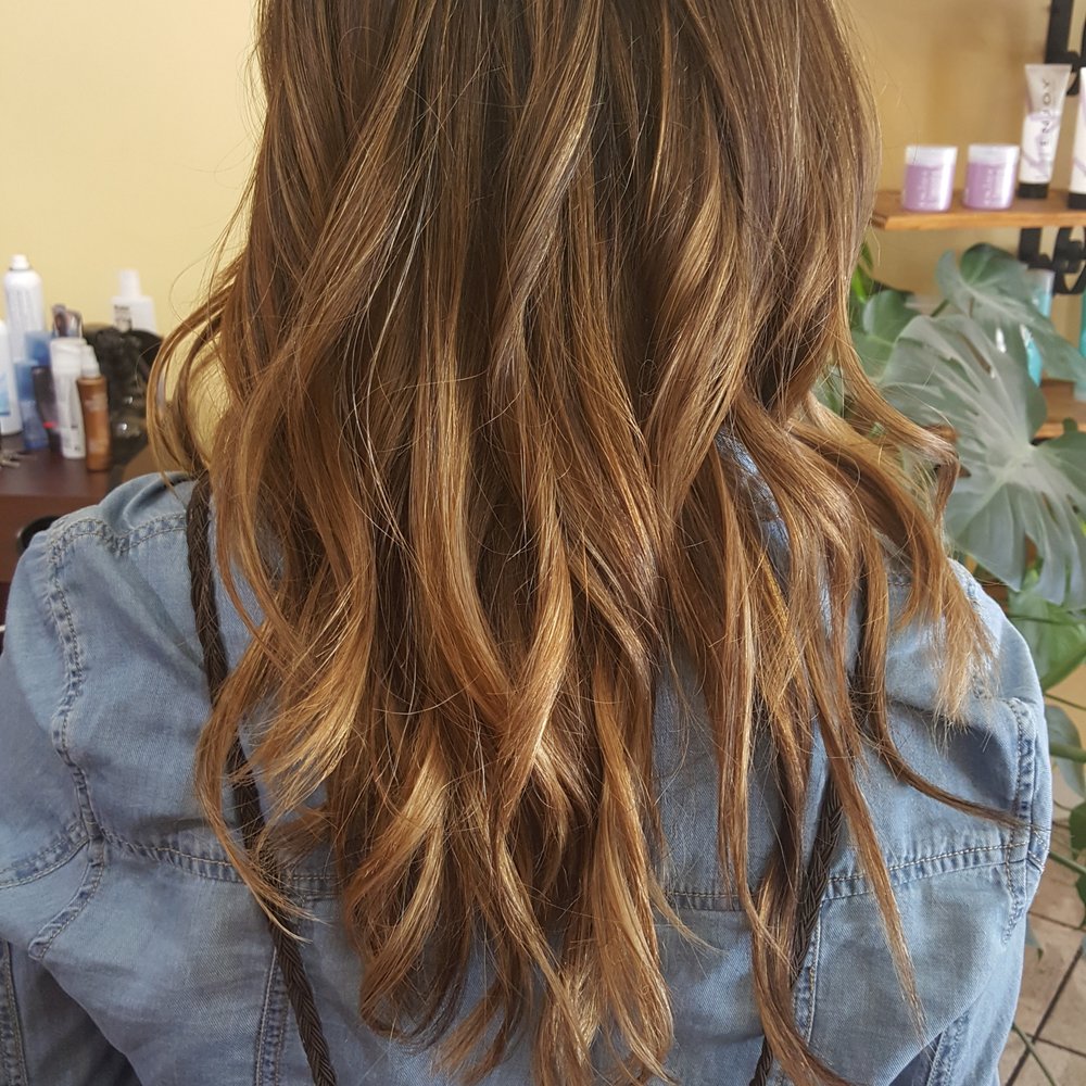 Hairstylist- Erika Hairstylist- Erika