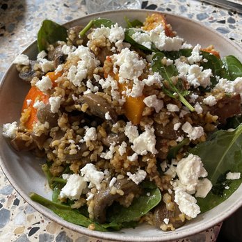 Le Petit Varenne - Mushroom and squash salad/bowl - French Near Me - Paris, 75 Le Petit Varenne - Mushroom and squash salad/bowl - French Near Me - Paris, 75