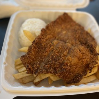 Fogon Criollo - fried chicken and fries in a styrofoam container - Peruvian Near Me - Tigard, Oregon