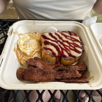 Anuenue Cafe - French Toast - Cafes Near Me - Koloa, Hawaii Anuenue Cafe - French Toast - Cafes Near Me - Koloa, Hawaii