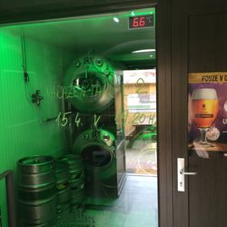 Pilsner Urquel Bar - Tanky