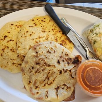 Dulce's Antojitos - Pupusa de queso. - Juice Bars & Smoothies Near Me - Bay Point, California Dulce's Antojitos - Pupusa de queso. - Juice Bars & Smoothies Near Me - Bay Point, California