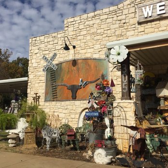 Wells Creek Crossing - Antiques Near Me - Palestine, Texas Wells Creek Crossing - Antiques Near Me - Palestine, Texas