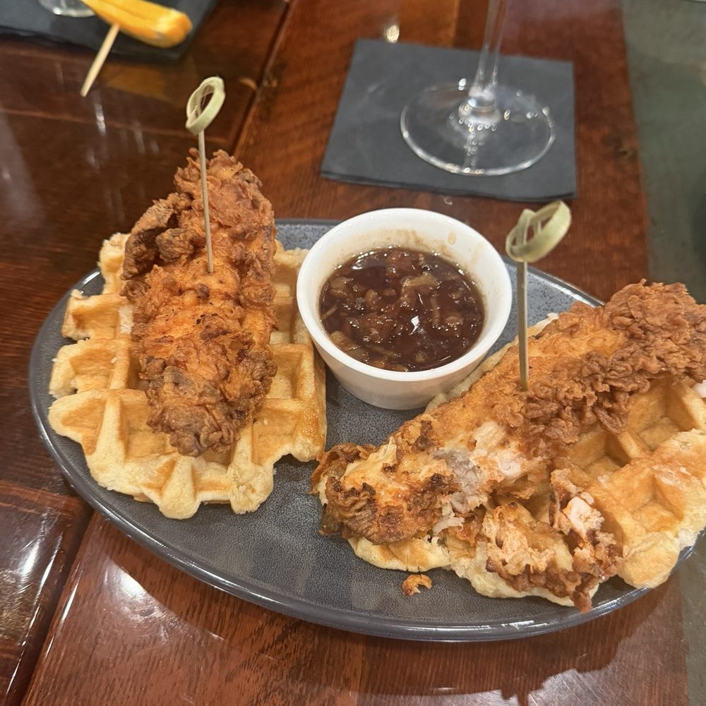 Opry Backstage Grill - Chicken n waffles - American Near Me - Nashville, Tennessee Opry Backstage Grill - Chicken n waffles - American Near Me - Nashville, Tennessee