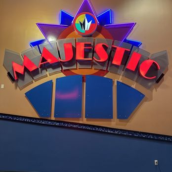 Regal Majestic - Cinema Near Me - Silver Spring, Maryland