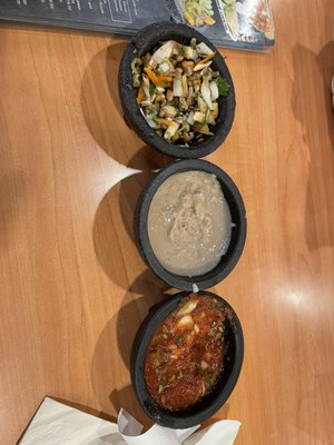 Tres Amigos (Lincolnway) by null