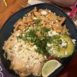 Lodge Wood Fired Grill - Mason - Chicken bowl