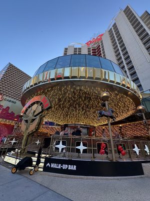 Carousel Bar by null