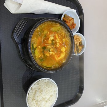 Jumma Food - a bowl of soup and rice on a tray - Korean Near Me - Houston, Texas