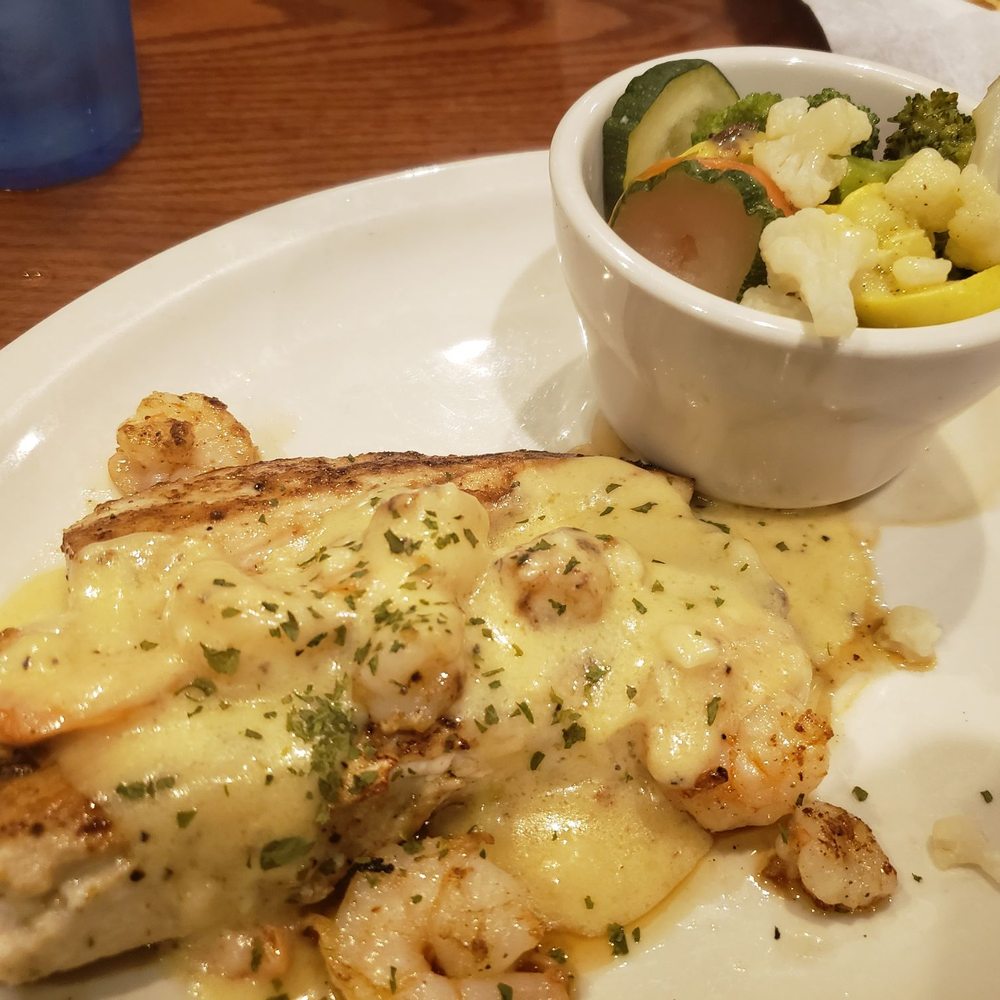Ralph & Kacoo's - Redfish Bourbon Street. Veggies were just steamed and buttered, not seasoned - Seafood Near Me - Bossier City, Louisiana Ralph & Kacoo's - Redfish Bourbon Street. Veggies were just steamed and buttered, not seasoned - Seafood Near Me - Bossier City, Louisiana