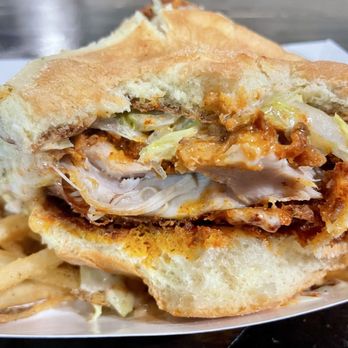 Side Project Brewing - Spicy chicken sandwich - Breweries Near Me - Maplewood, Missouri