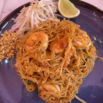 Bangrak - Thai Restaurant - Shrimp Pad Thai - Thai Near Me - New York, New York Bangrak - Thai Restaurant - Shrimp Pad Thai - Thai Near Me - New York, New York