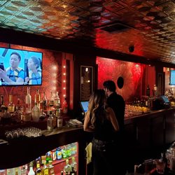 Renz Social House - The bar