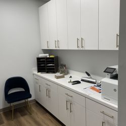 EJR Construction - Kitchenette install