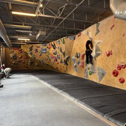 Seven Bays Bouldering