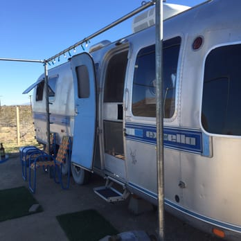Kate's Lazy Desert - Tinkerbell Trailer - Hotels Near Me - Landers, California