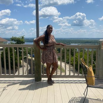 Aerie's Resort - Wineries Near Me - Grafton, Illinois