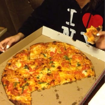 Los Olivos - Margherita 18-inch - Pizza Near Me - Tucson, Arizona Los Olivos - Margherita 18-inch - Pizza Near Me - Tucson, Arizona