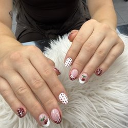 Acryliq Nails