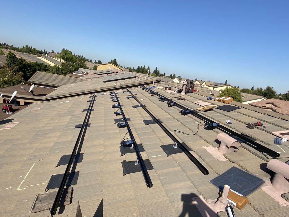 Slide of Duckys Foot Work