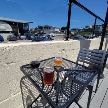 Three Stacks and a Rock Brewing - Breweries Near Me - Morro Bay, California