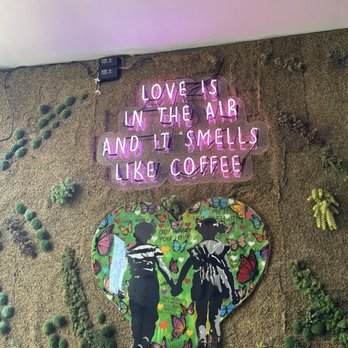 Caffè Valencia - Coffee & Tea Near Me - Brooklyn, New York