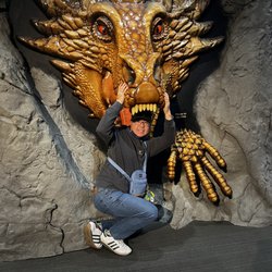 Vancouver Aquarium - Me and the Dragon