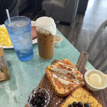 Biscuits Cafe - french toast flight & cold foam latte - Breakfast & Brunch Near Me - Phoenix, Arizona Biscuits Cafe - french toast flight & cold foam latte - Breakfast & Brunch Near Me - Phoenix, Arizona