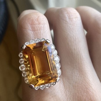 Mark Broumand - Citrine and 18 diamonds mounted on platinum - Jewelry Near Me - Los Angeles, California