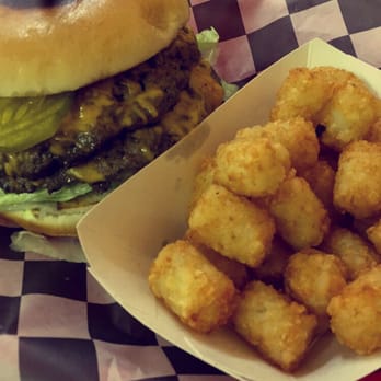 Big Daddys Burgers - Jr. Daddy Burger w/ Tator tots - Burgers Near Me - Pharr, Texas
