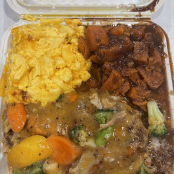 Carolina Kitchen - Smothered Chicken, Mac & Cheese, Candied Yams - Soul Food Near Me - Brandywine, Maryland