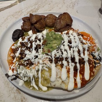 La Madre Canyon Grill - Huevos Ranchero with Chorizo - Breakfast & Brunch Near Me - Las Vegas, Nevada La Madre Canyon Grill - Huevos Ranchero with Chorizo - Breakfast & Brunch Near Me - Las Vegas, Nevada